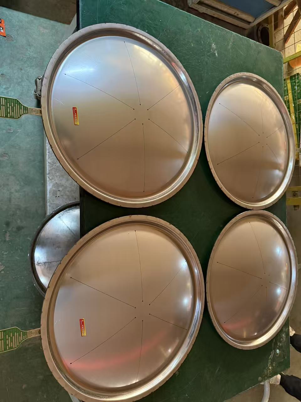 قرص تمزق عكسي الفعل (انبعاجي)