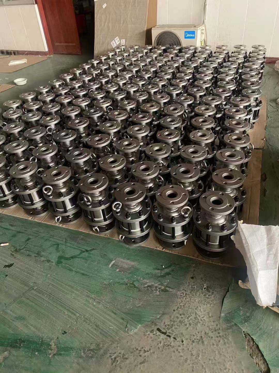 مانع اللهب (مغلق بسائل)